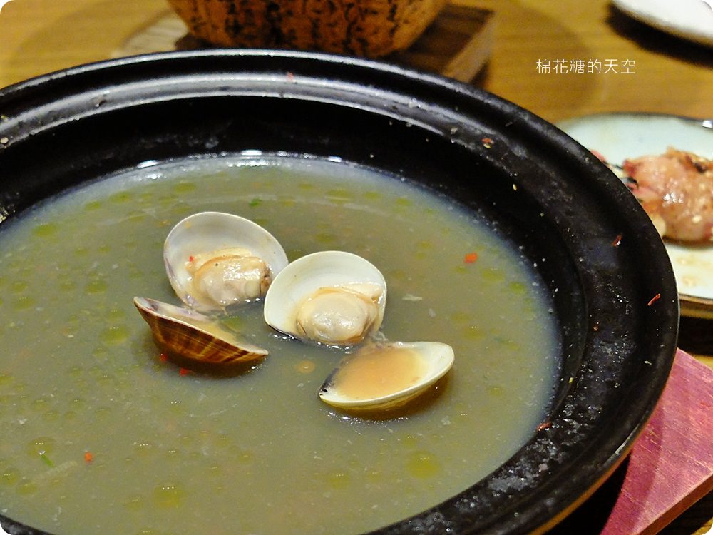 台中深夜食堂推薦-百川日本串燒，酒蒸蛤蠣吃完還有美味彩蛋！就在文心路旁