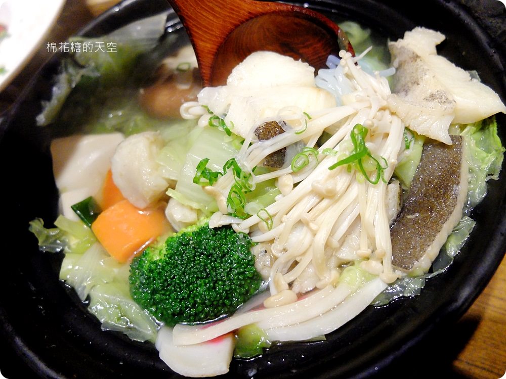 台中深夜食堂推薦-百川日本串燒，酒蒸蛤蠣吃完還有美味彩蛋！就在文心路旁