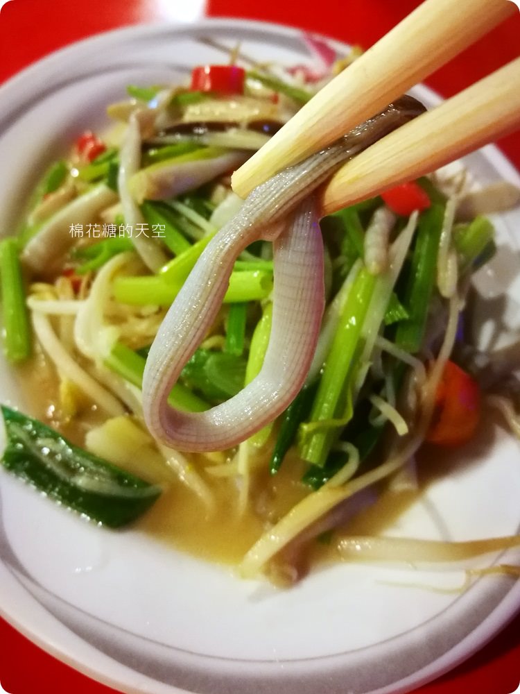 金門美食懶人包|蚵嗲、石蚵、燒餅、沙蟲、牛肉湯～你少吃了什麼？