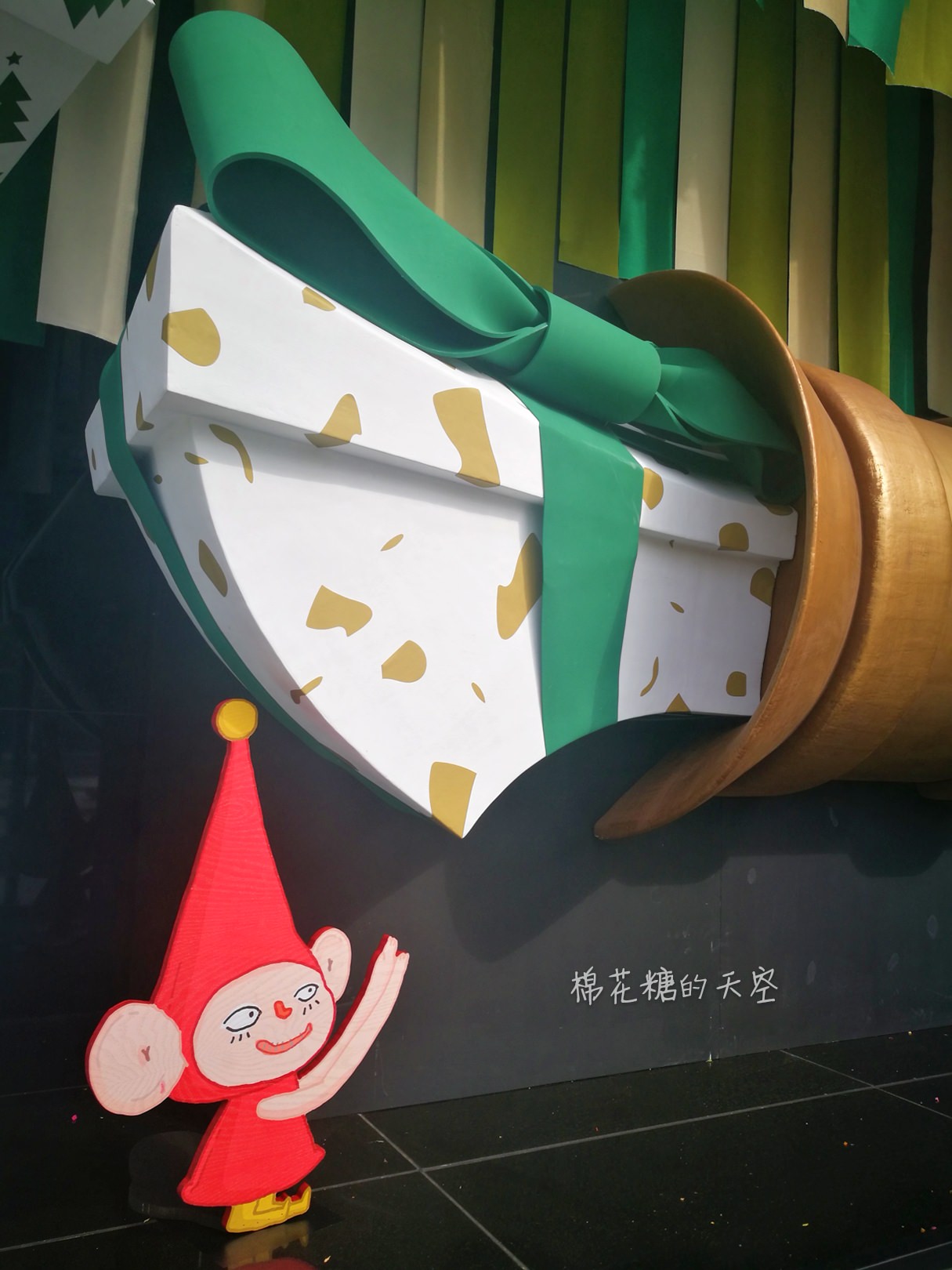 叮叮噹～勤美聖誕村開村啦！聖誕老公公放大假，小精靈代班送禮物
