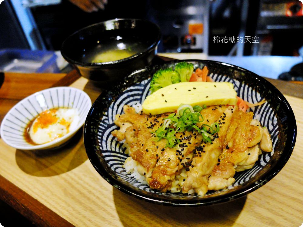 夜間限定美食沙鹿日出町，蓋飯、拉麵、小菜通通超人氣！