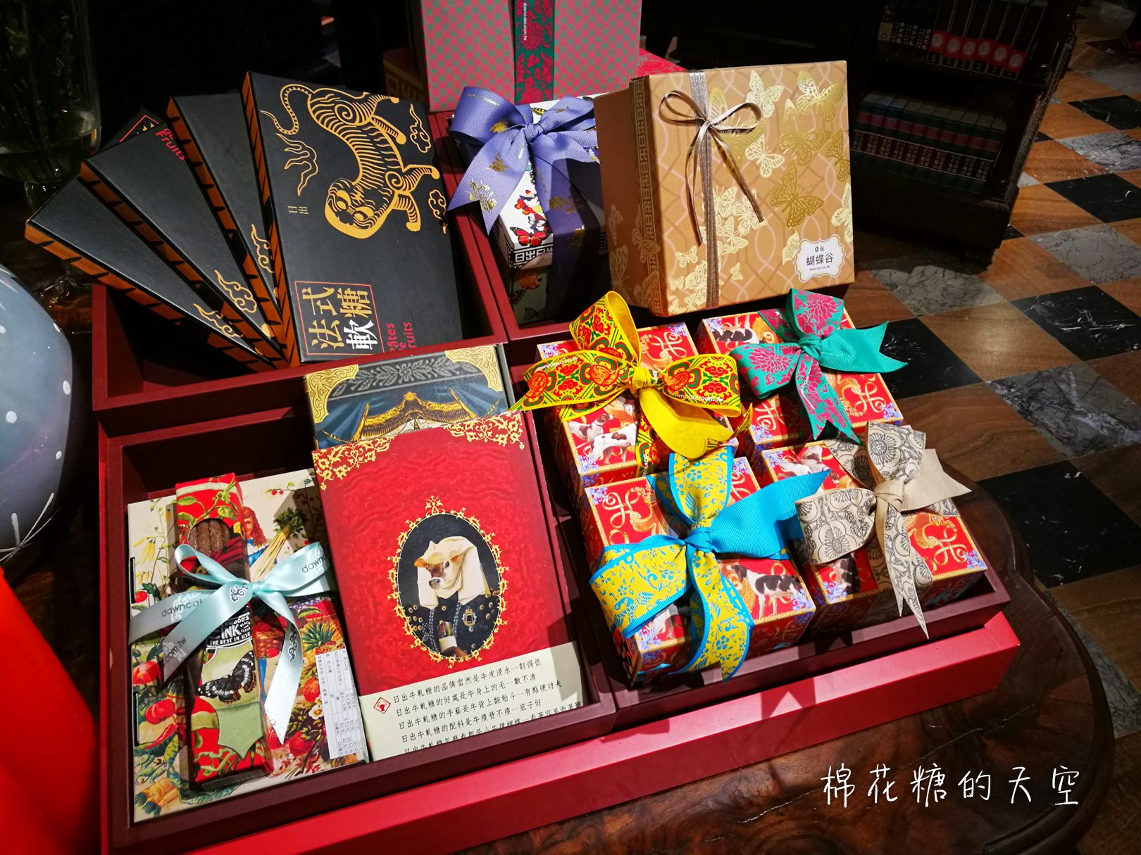 宮原眼科華麗過聖誕！浮誇系聖誕裝飾還會唱歌喔！