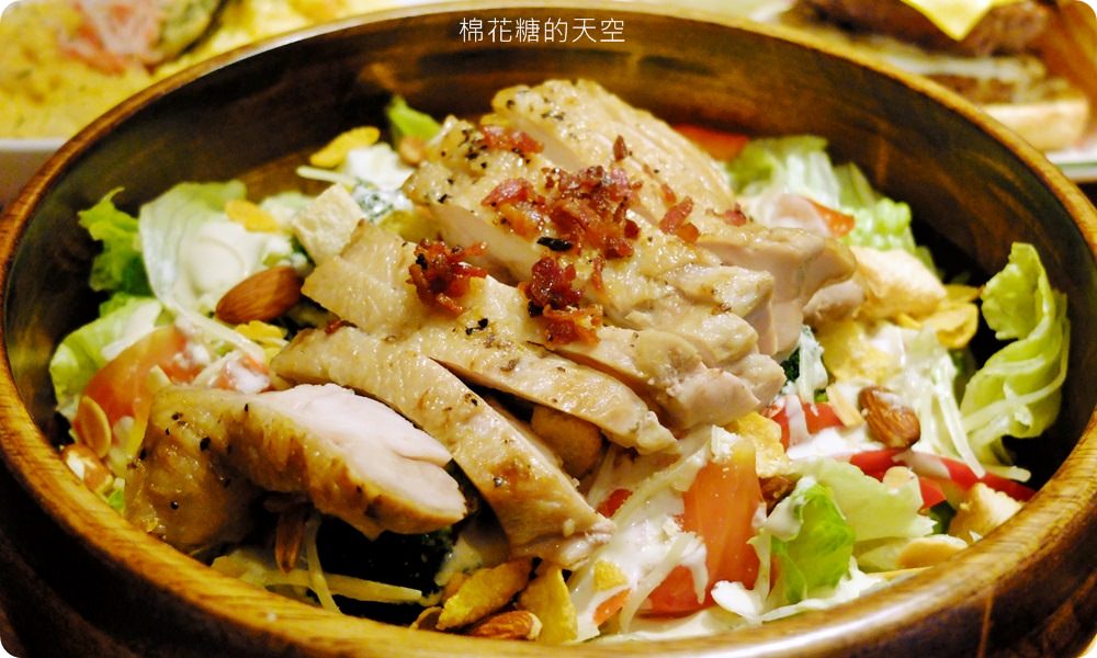 台北人氣美式餐廳-Campus Cafe來台中啦！大家都忘了推薦超好吃的……