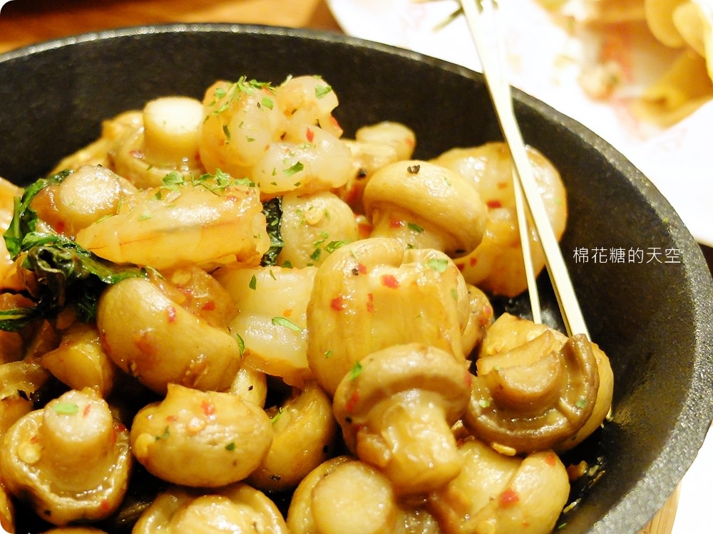 台北人氣美式餐廳-Campus Cafe來台中啦！大家都忘了推薦超好吃的……