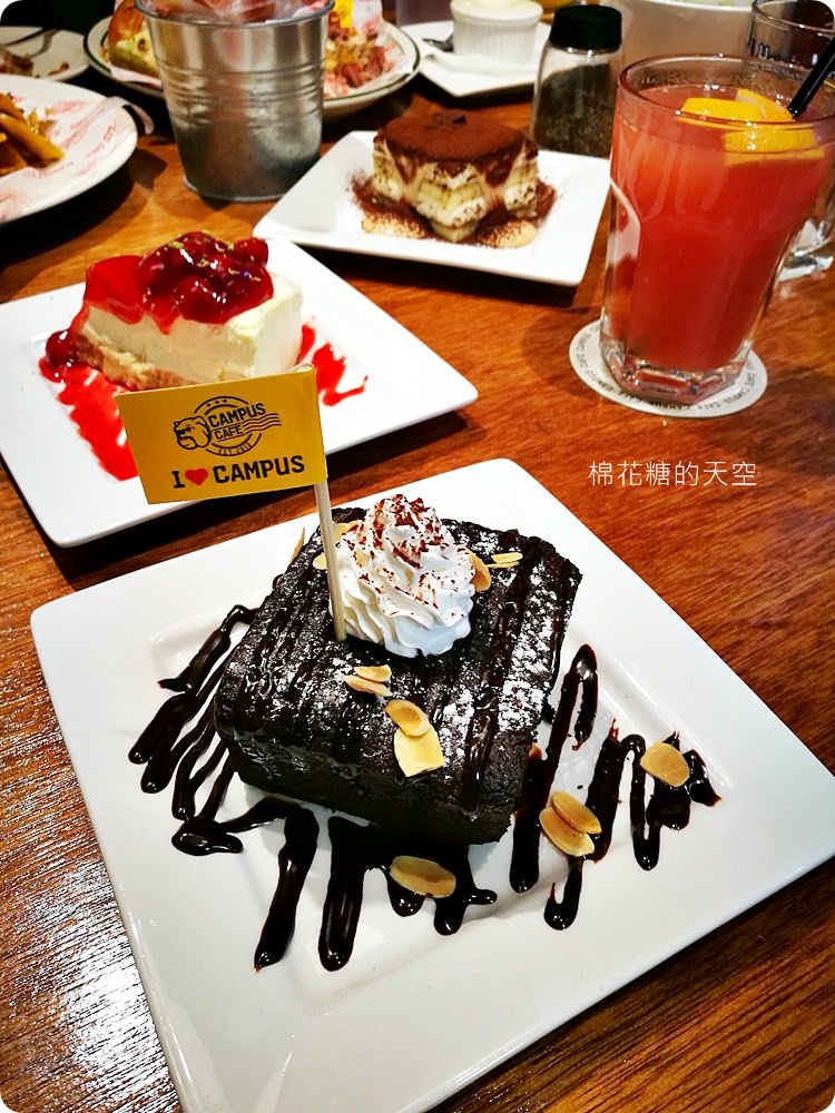 台北人氣美式餐廳-Campus Cafe來台中啦！大家都忘了推薦超好吃的……