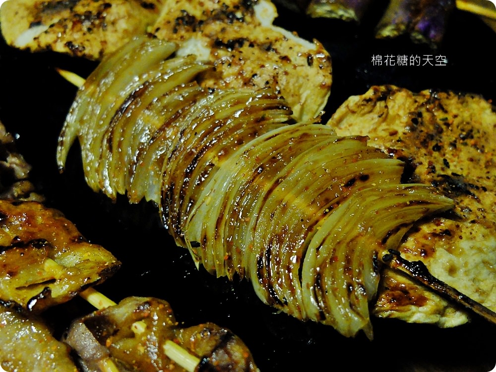 逢甲小巷藏美味！一串入魂創新肉串、經典烤物都好吃