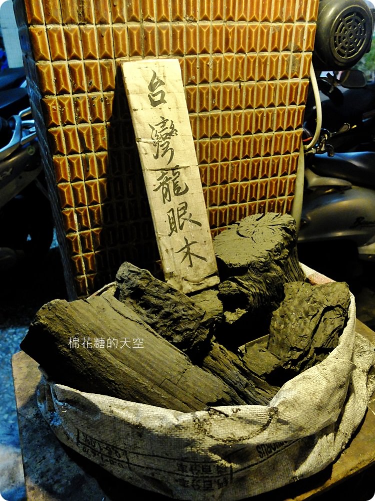 逢甲小巷藏美味！一串入魂創新肉串、經典烤物都好吃
