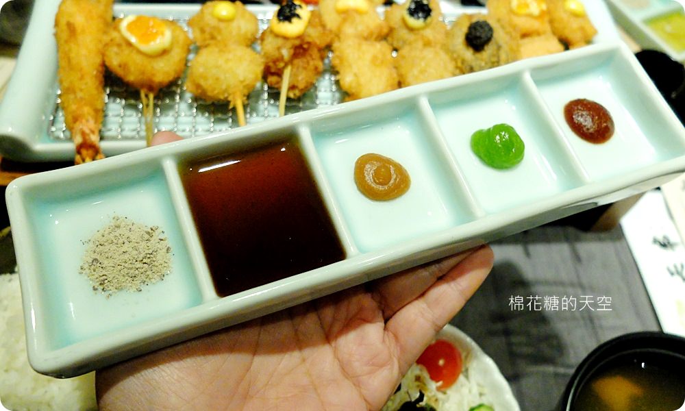 中友百貨美食推薦|天串招牌串揚套餐排排站超療癒！獨特炸牛排還有邪惡粉紅切面喔！