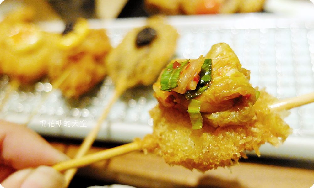 中友百貨美食推薦|天串招牌串揚套餐排排站超療癒！獨特炸牛排還有邪惡粉紅切面喔！