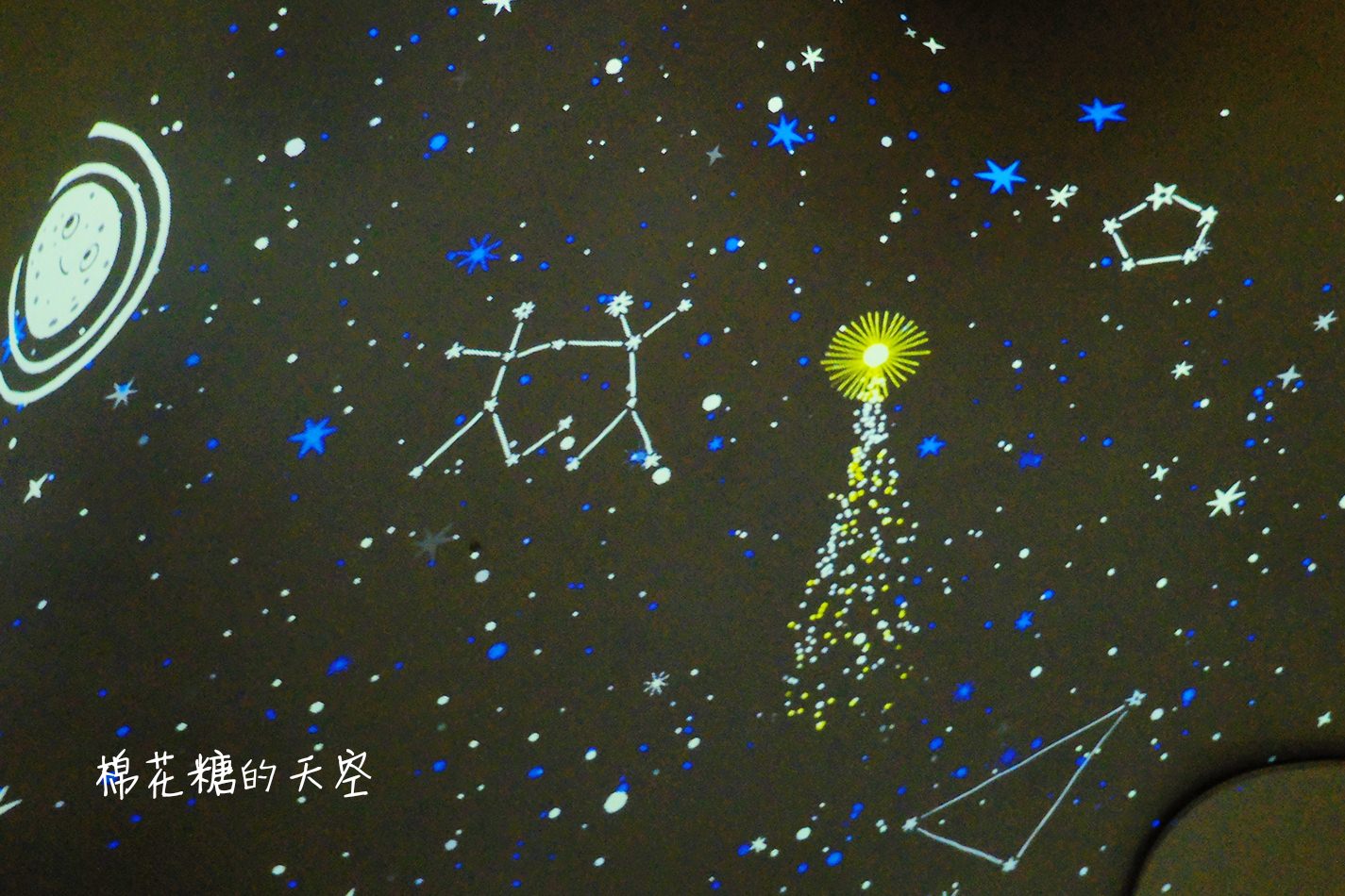 臺中國家歌劇院繽紛聖誕夢，魔幻隧道添童趣胡桃鉗娃娃換裝秀，文末有完整影片