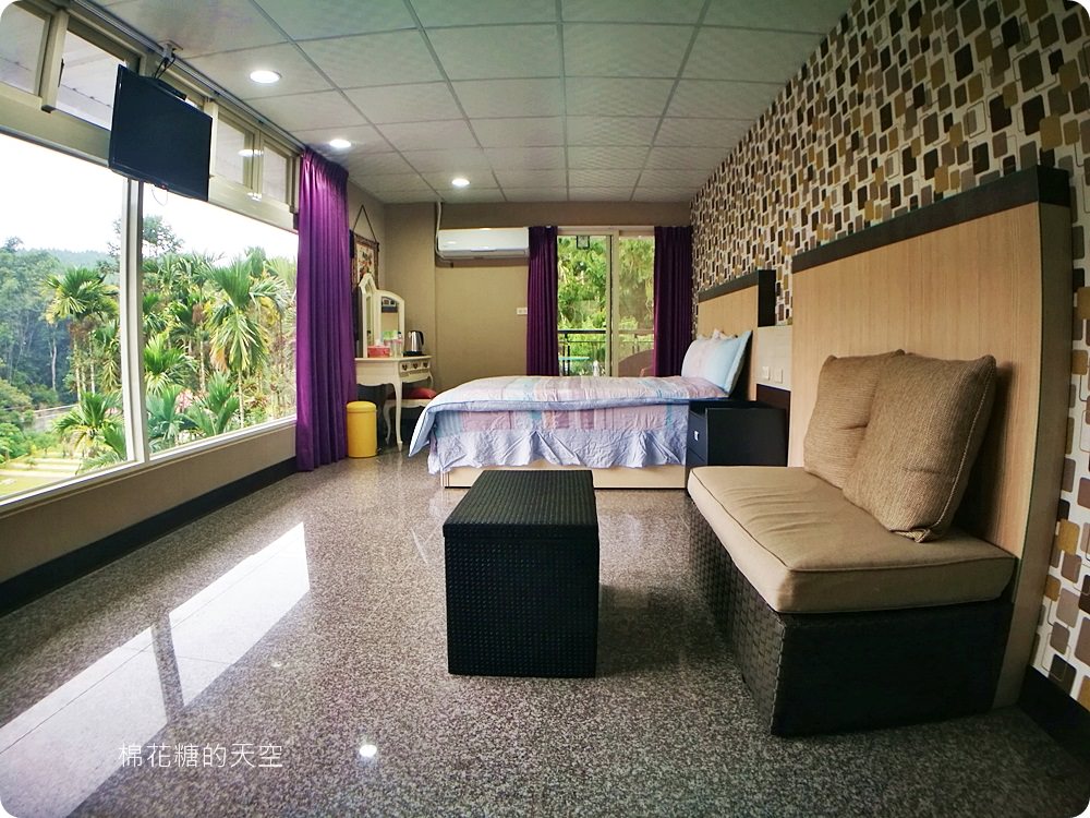 日月潭週邊民宿竟然有國際大廚辦桌!日月桐舞夢幻紫色民宿還有小朋友球池可以玩耍喔! 日月潭週邊民宿竟然有國際大廚辦桌!日月桐舞夢幻紫色民宿還有小朋友球池可以玩耍喔!