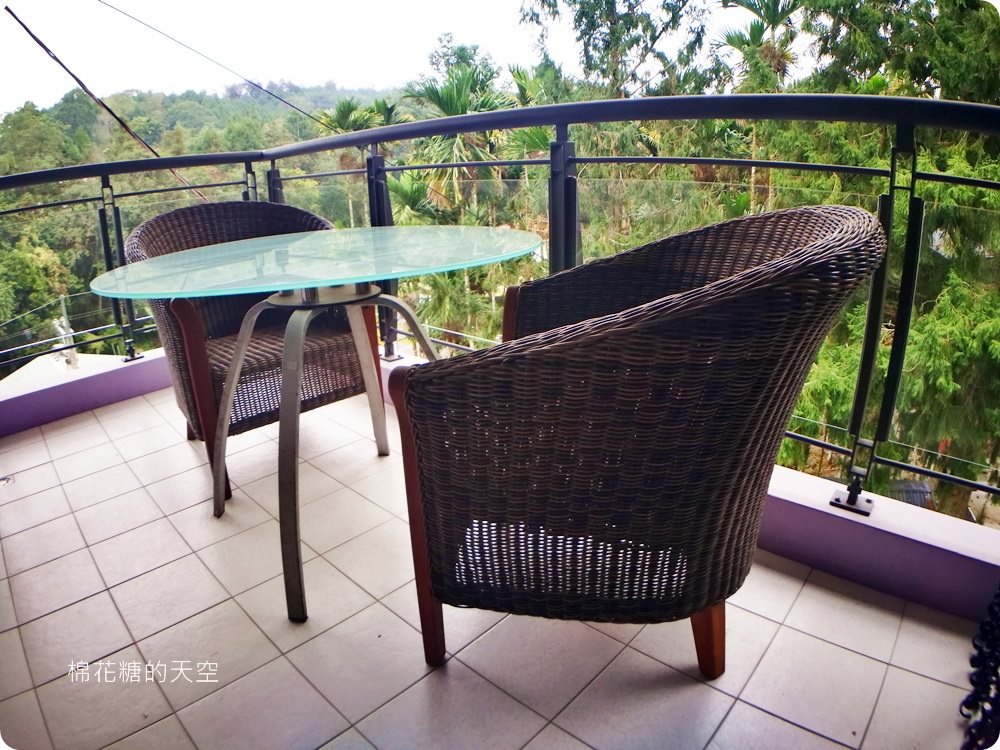 日月潭週邊民宿竟然有國際大廚辦桌!日月桐舞夢幻紫色民宿還有小朋友球池可以玩耍喔! 日月潭週邊民宿竟然有國際大廚辦桌!日月桐舞夢幻紫色民宿還有小朋友球池可以玩耍喔!