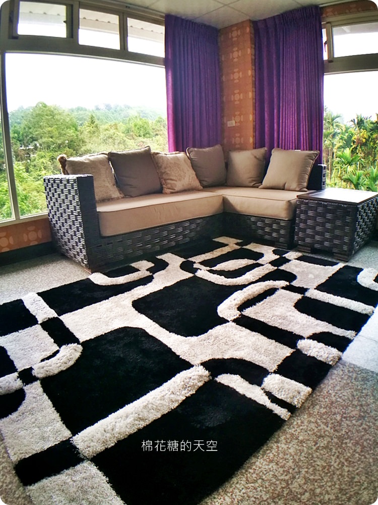 日月潭週邊民宿竟然有國際大廚辦桌!日月桐舞夢幻紫色民宿還有小朋友球池可以玩耍喔! 日月潭週邊民宿竟然有國際大廚辦桌!日月桐舞夢幻紫色民宿還有小朋友球池可以玩耍喔!