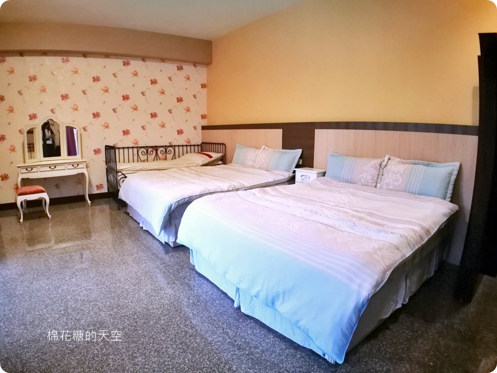 日月潭週邊民宿竟然有國際大廚辦桌!日月桐舞夢幻紫色民宿還有小朋友球池可以玩耍喔! 日月潭週邊民宿竟然有國際大廚辦桌!日月桐舞夢幻紫色民宿還有小朋友球池可以玩耍喔!