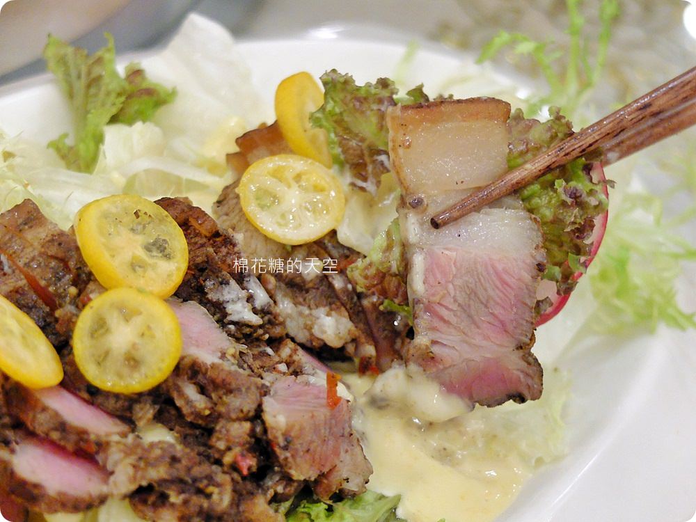 日月潭週邊民宿竟然有國際大廚辦桌!日月桐舞夢幻紫色民宿還有小朋友球池可以玩耍喔! 日月潭週邊民宿竟然有國際大廚辦桌!日月桐舞夢幻紫色民宿還有小朋友球池可以玩耍喔!