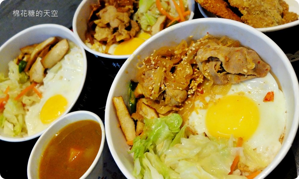 咖哩飯加豬排再加日式雞排只要一百元，白飯還加到飽！快來一中「極」職人咖哩報到