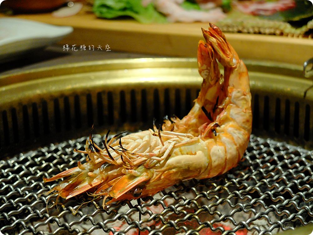秋紅谷旁市太郎燒肉市場全新菜單大改版，商業午餐也能平價吃吃高檔燒肉囉！