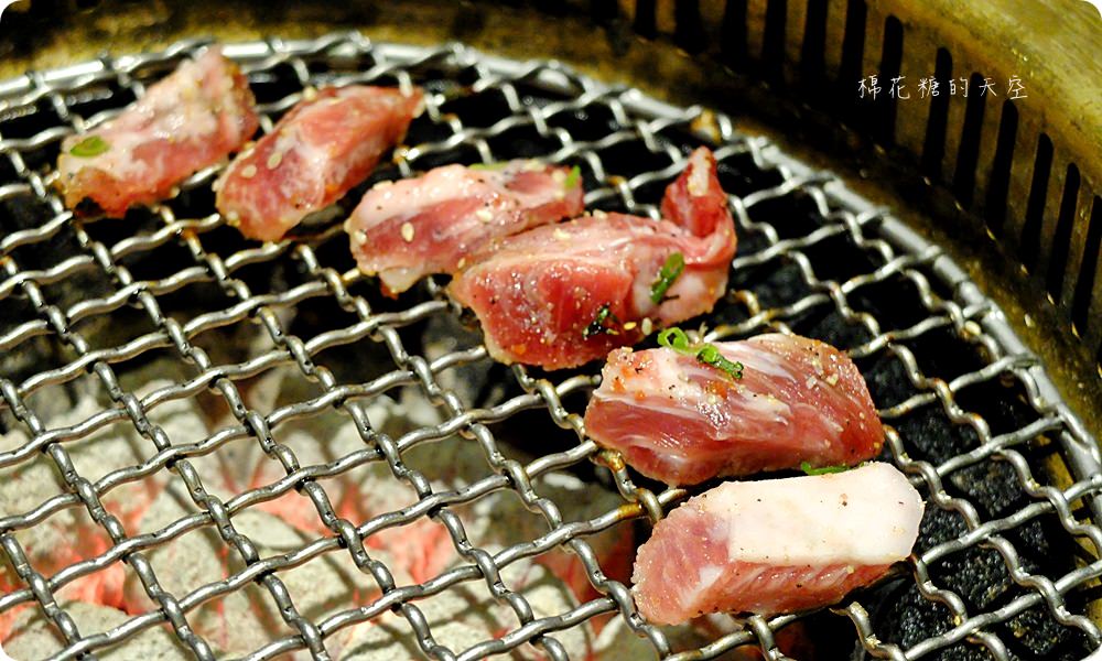 秋紅谷旁市太郎燒肉市場全新菜單大改版，商業午餐也能平價吃吃高檔燒肉囉！