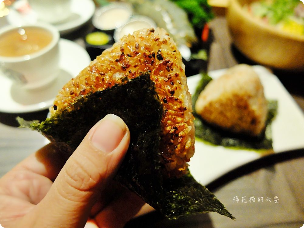 秋紅谷旁市太郎燒肉市場全新菜單大改版，商業午餐也能平價吃吃高檔燒肉囉！