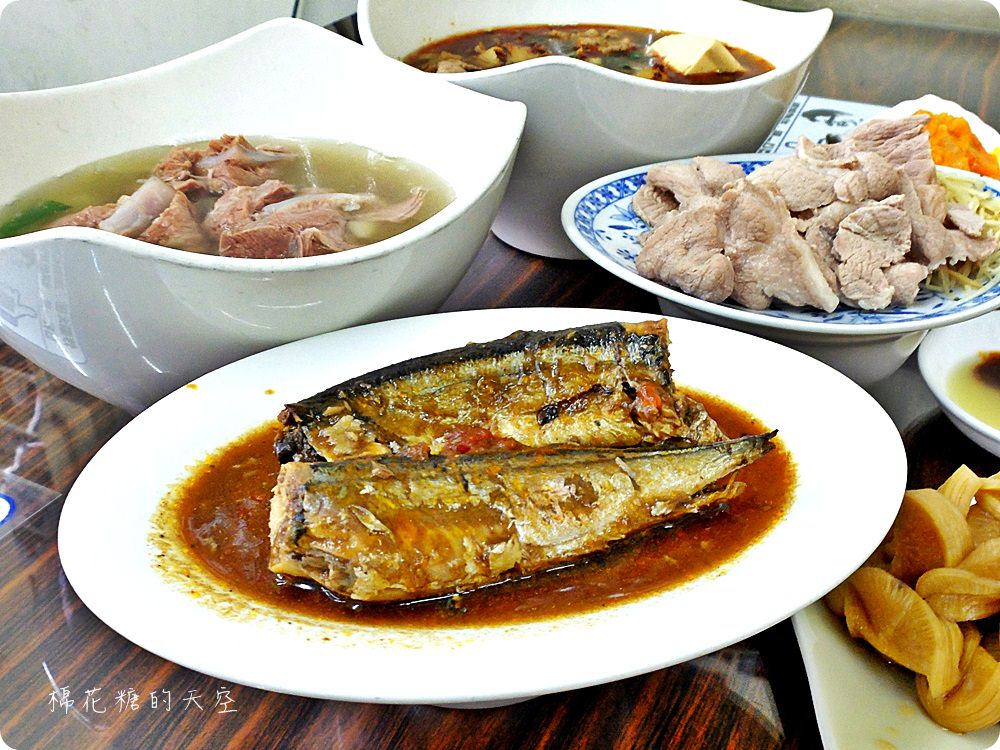 來牛肉麵店吃甜點！台中大里炒菜大衛牛肉麵內藏搞剛甜點