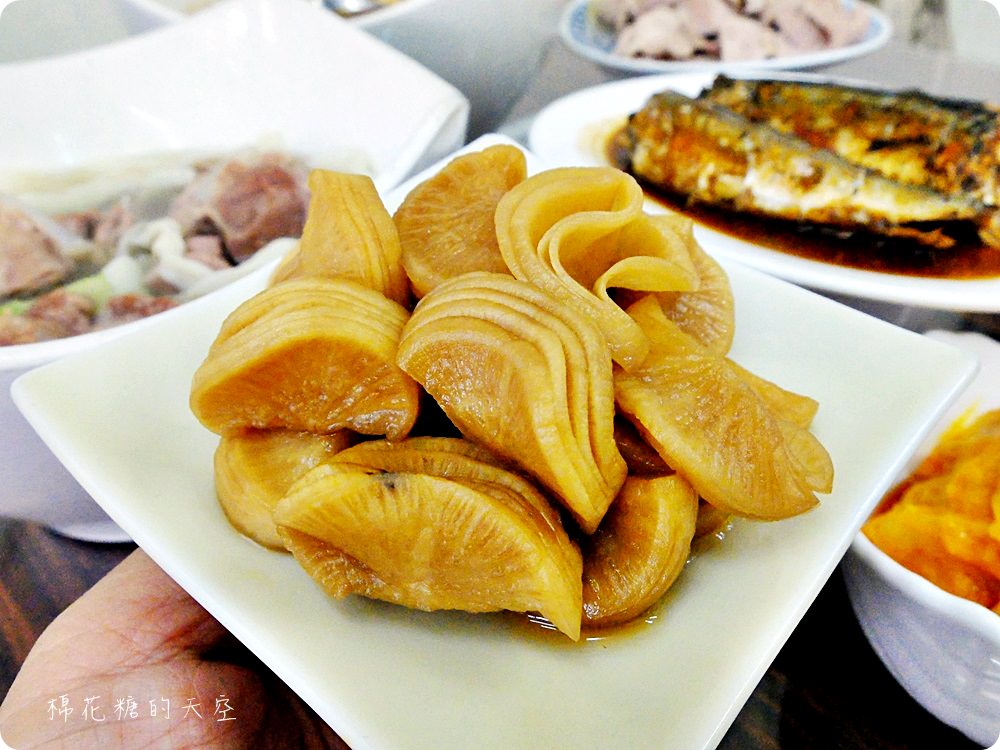 來牛肉麵店吃甜點！台中大里炒菜大衛牛肉麵內藏搞剛甜點