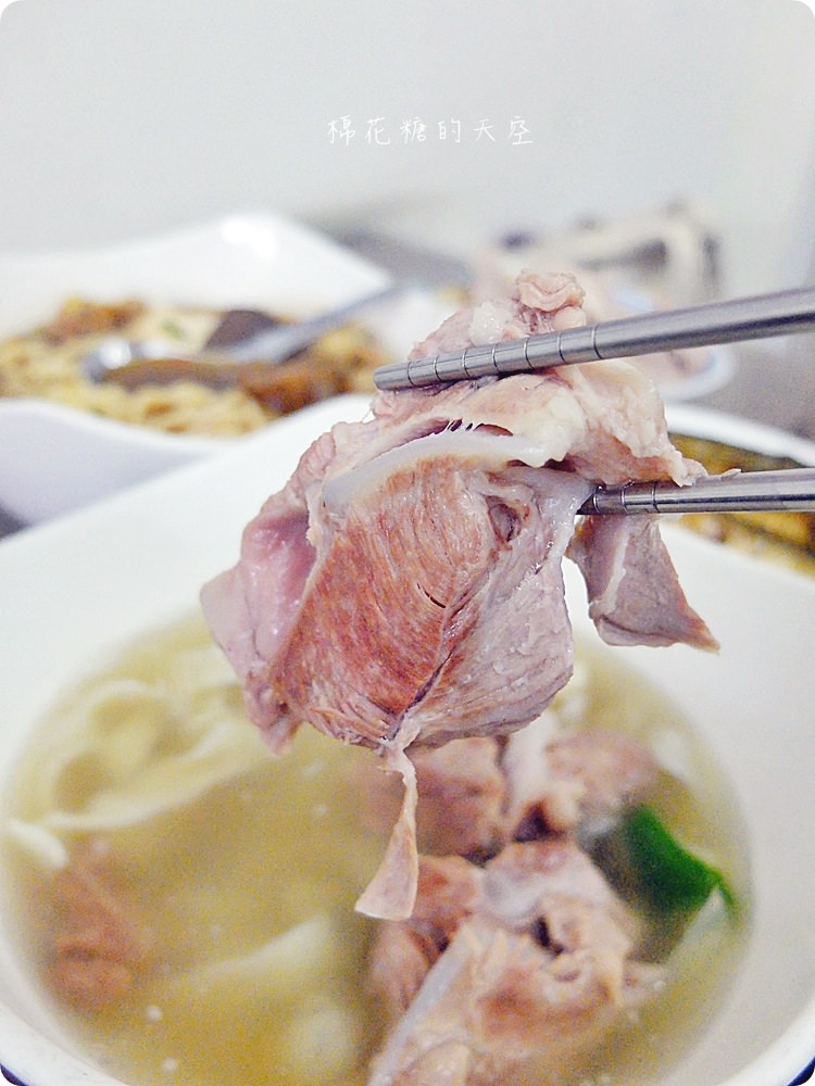 來牛肉麵店吃甜點！台中大里炒菜大衛牛肉麵內藏搞剛甜點