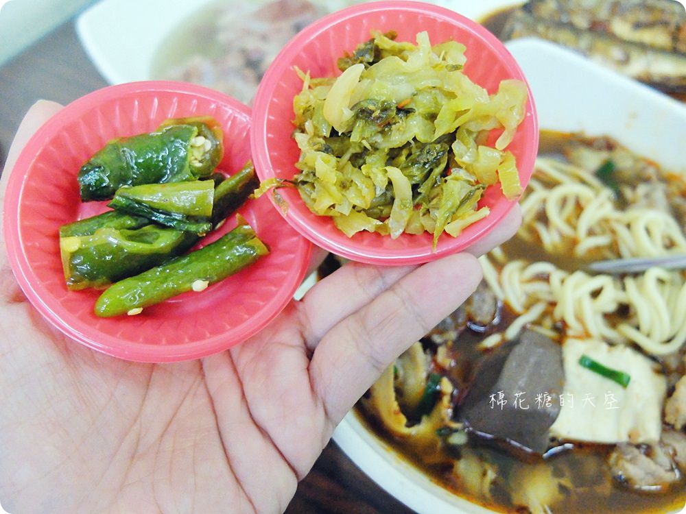 來牛肉麵店吃甜點！台中大里炒菜大衛牛肉麵內藏搞剛甜點