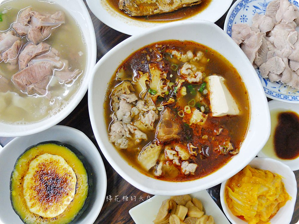 來牛肉麵店吃甜點！台中大里炒菜大衛牛肉麵內藏搞剛甜點