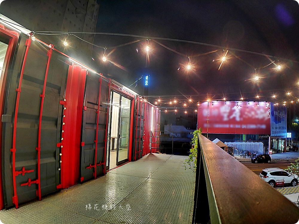 公益路底暗藏夢幻498BBQ貨櫃餐廳,道地韓式鍋物、石板烤肉好滿足! 公益路底暗藏夢幻498BBQ貨櫃餐廳,道地韓式鍋物、石板烤肉好滿足!