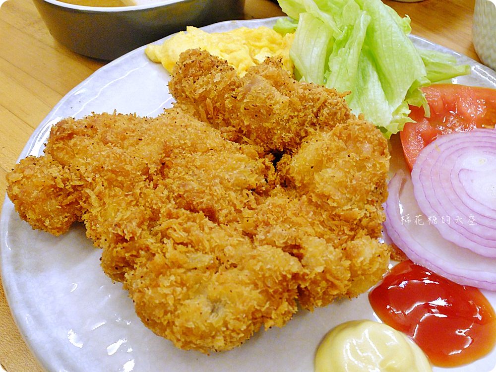 公益路底暗藏夢幻498BBQ貨櫃餐廳,道地韓式鍋物、石板烤肉好滿足! 公益路底暗藏夢幻498BBQ貨櫃餐廳,道地韓式鍋物、石板烤肉好滿足!