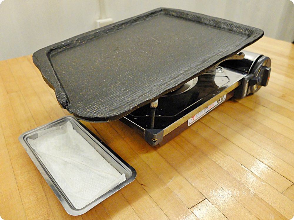 公益路底暗藏夢幻498BBQ貨櫃餐廳,道地韓式鍋物、石板烤肉好滿足! 公益路底暗藏夢幻498BBQ貨櫃餐廳,道地韓式鍋物、石板烤肉好滿足!