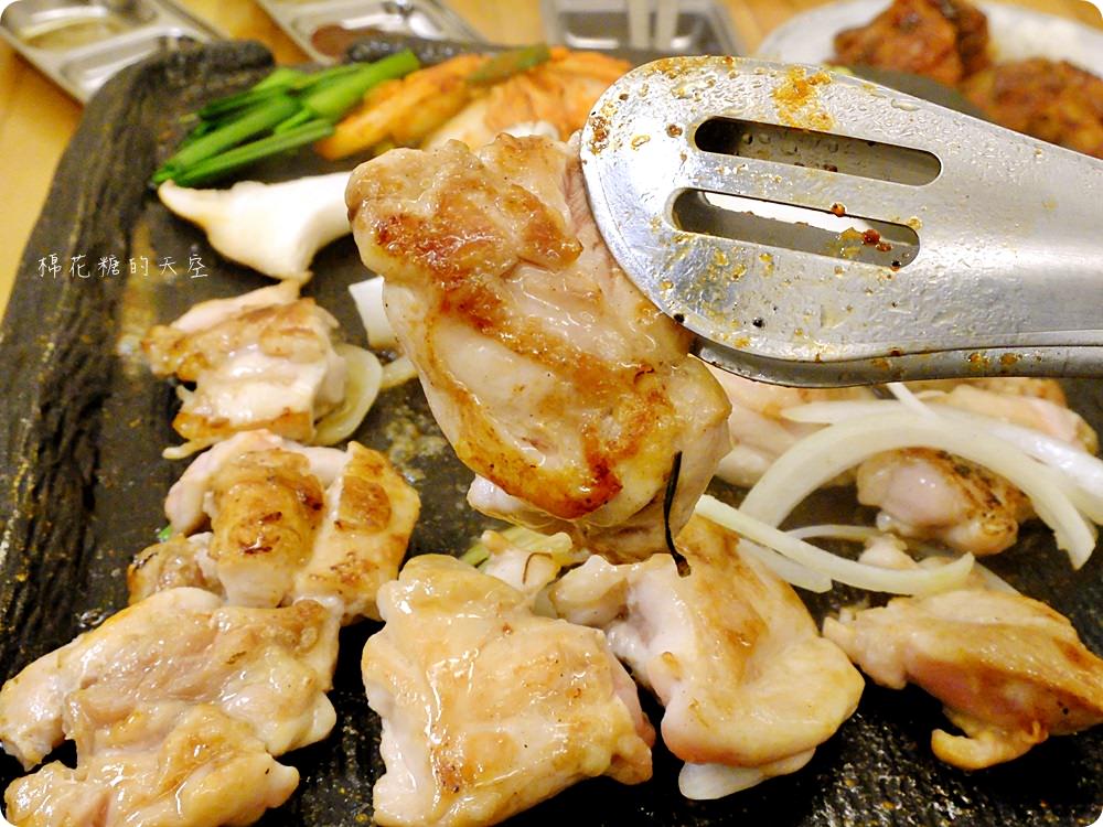 公益路底暗藏夢幻498BBQ貨櫃餐廳,道地韓式鍋物、石板烤肉好滿足! 公益路底暗藏夢幻498BBQ貨櫃餐廳,道地韓式鍋物、石板烤肉好滿足!
