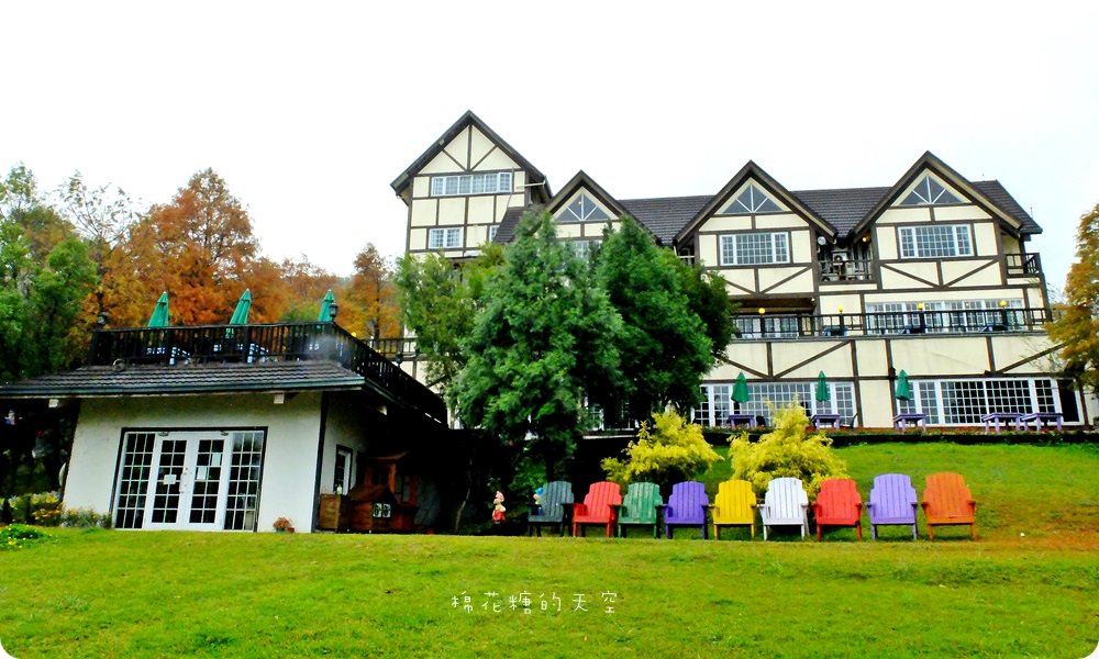 歐式木屋、星光BBQ、可愛綿羊、滿山美景、自助早餐，綠光森林一泊二食包棟方案超優惠！