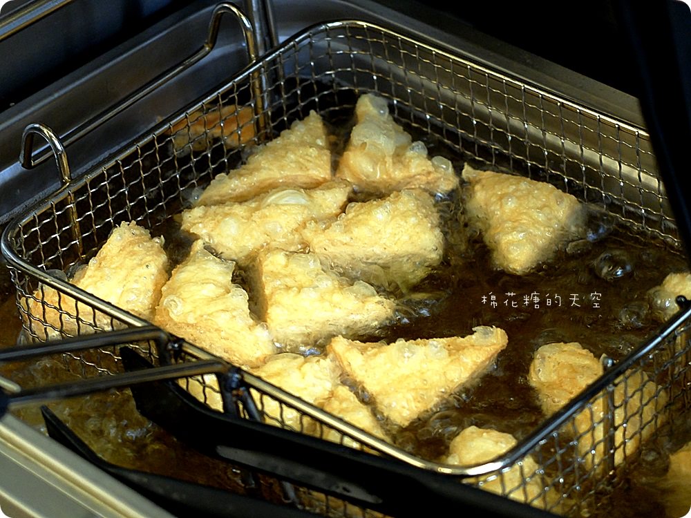 嘉義最新創意下午茶-ZOO泡菜千層脆片，三種口感多重享受一次在嘴裡爆發啦！