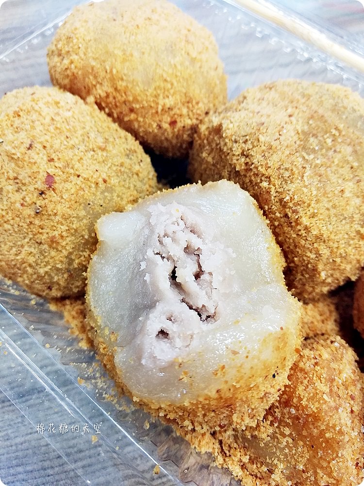 台北行天宮必吃美食-爆餡不老麻糬銅板價！椰香口味好驚艷