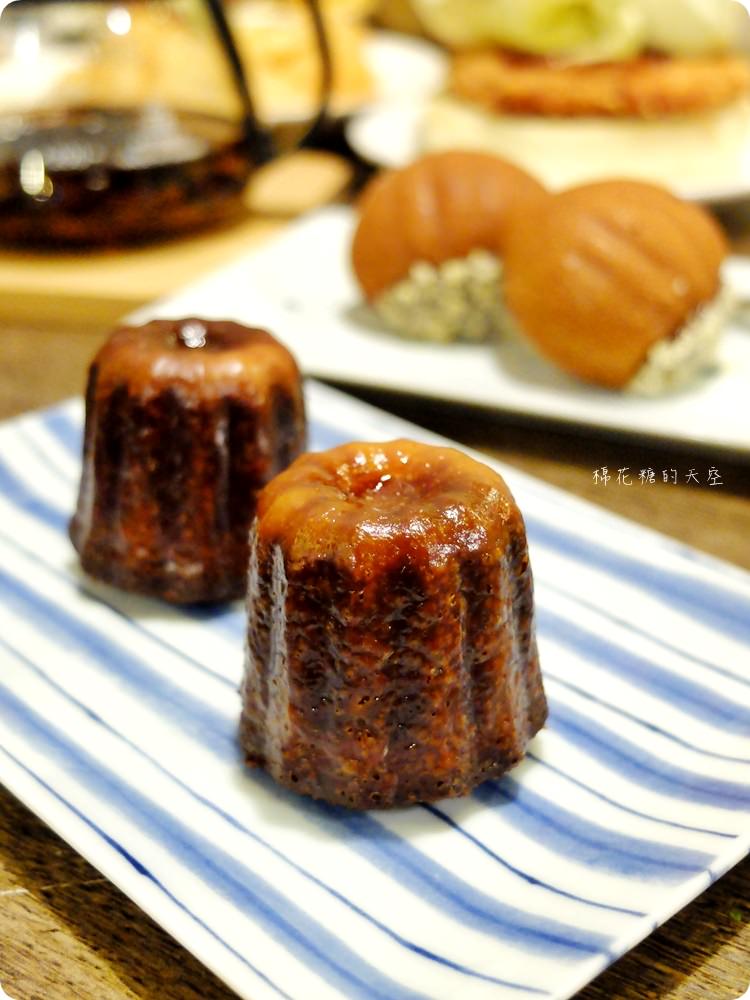 檜意生活村週邊R5小餐館客製美式漢堡超好吃!現烤可麗露吃了會上癮~ 檜意生活村週邊R5小餐館客製美式漢堡超好吃!現烤可麗露吃了會上癮~