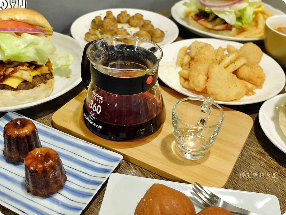 檜意生活村週邊R5小餐館客製美式漢堡超好吃!現烤可麗露吃了會上癮~ 檜意生活村週邊R5小餐館客製美式漢堡超好吃!現烤可麗露吃了會上癮~