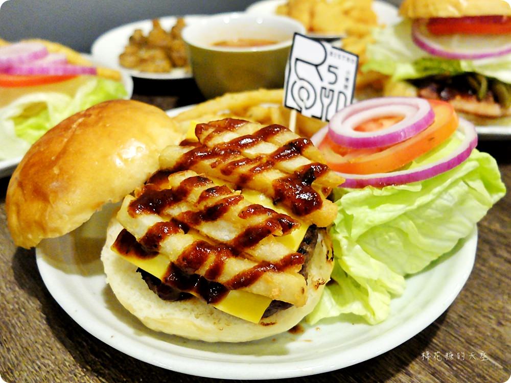 檜意生活村週邊R5小餐館客製美式漢堡超好吃!現烤可麗露吃了會上癮~ 檜意生活村週邊R5小餐館客製美式漢堡超好吃!現烤可麗露吃了會上癮~