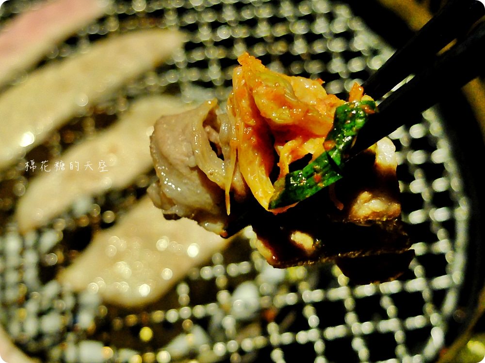 肉肉燒肉最新雙人套餐好豐盛,厚厚嫩菲力、超大北海道干貝用看的就流口水了啦! 肉肉燒肉最新雙人套餐好豐盛,厚厚嫩菲力、超大北海道干貝用看的就流口水了啦!