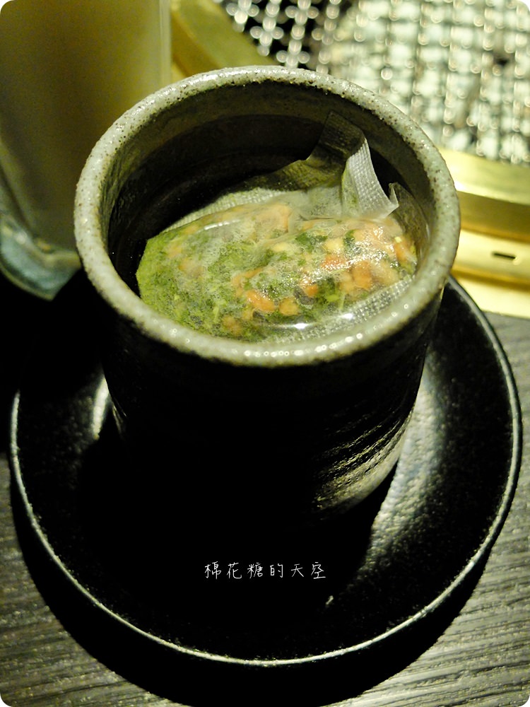肉肉燒肉最新雙人套餐好豐盛，厚厚嫩菲力、超大北海道干貝用看的就流口水了啦！