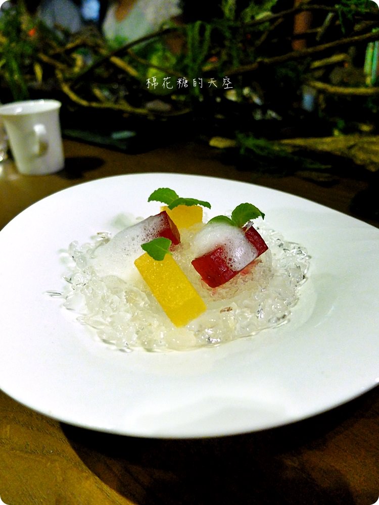 台中最新私廚-Feuille food Lab芾飲食實驗室一年只營業三個月的無菜單料理，完全顛覆料理既定規則重設你對美食的想像