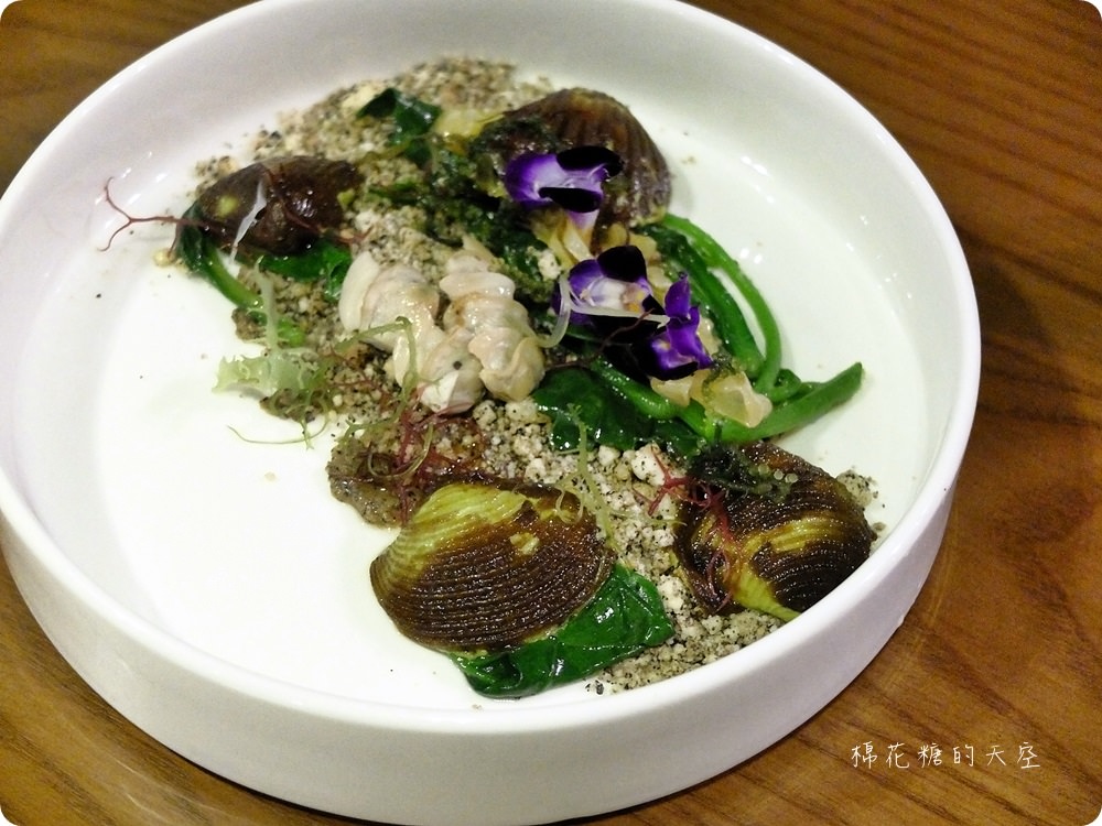 台中最新私廚-Feuille food Lab芾飲食實驗室一年只營業三個月的無菜單料理，完全顛覆料理既定規則重設你對美食的想像