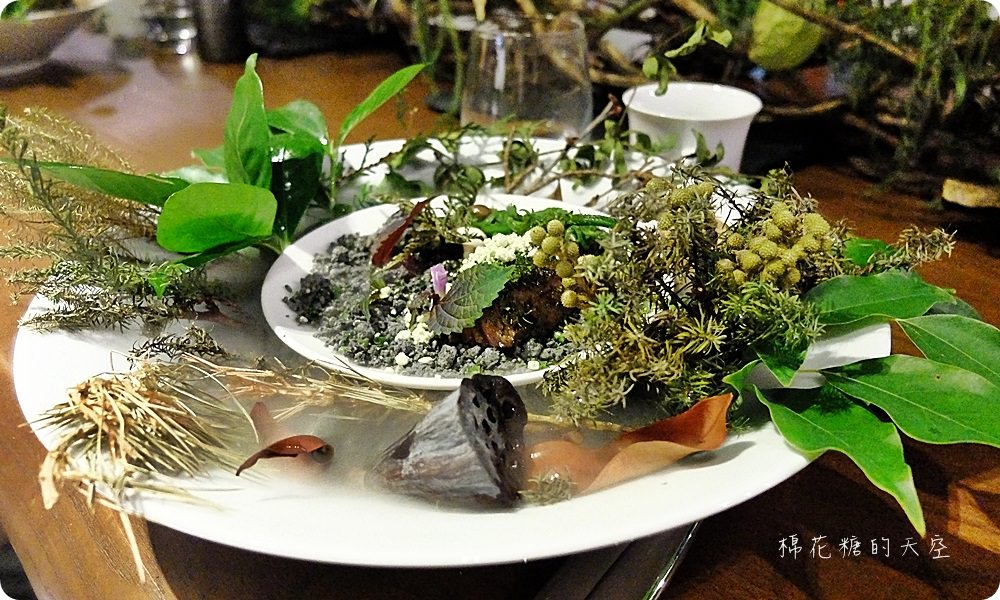 台中最新私廚-Feuille food Lab芾飲食實驗室一年只營業三個月的無菜單料理，完全顛覆料理既定規則重設你對美食的想像