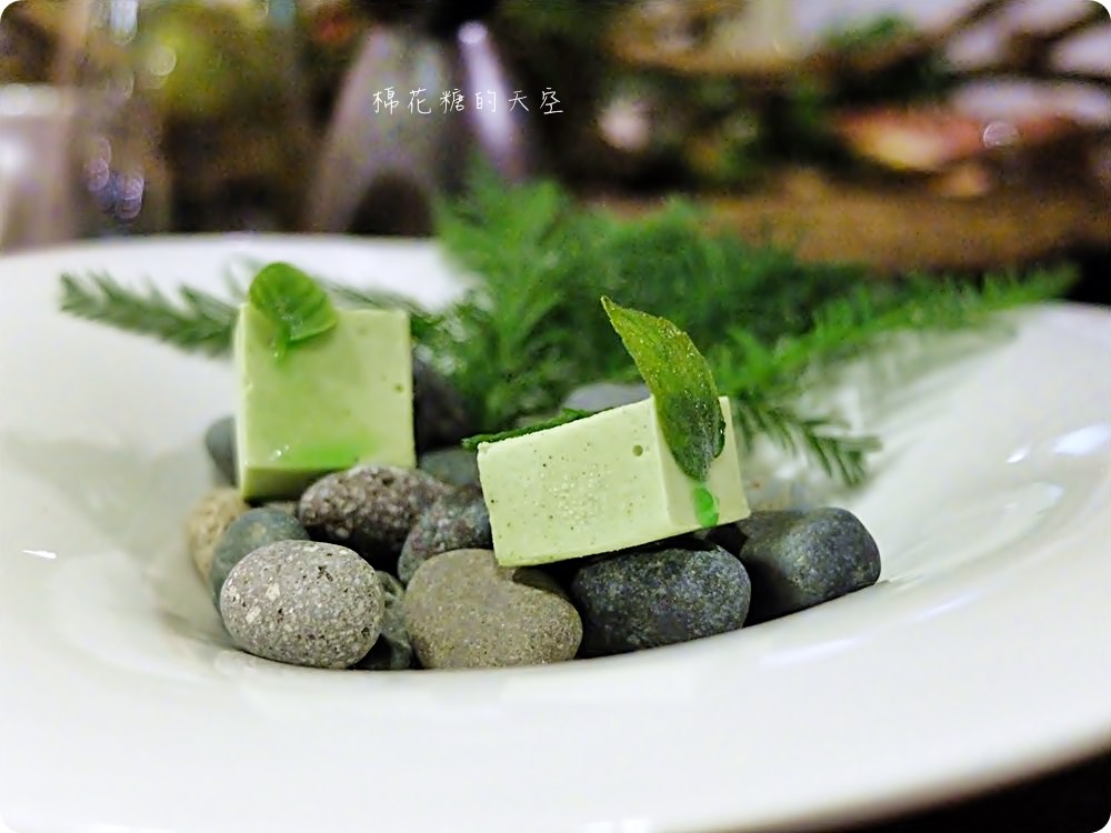 台中最新私廚-Feuille food Lab芾飲食實驗室一年只營業三個月的無菜單料理，完全顛覆料理既定規則重設你對美食的想像
