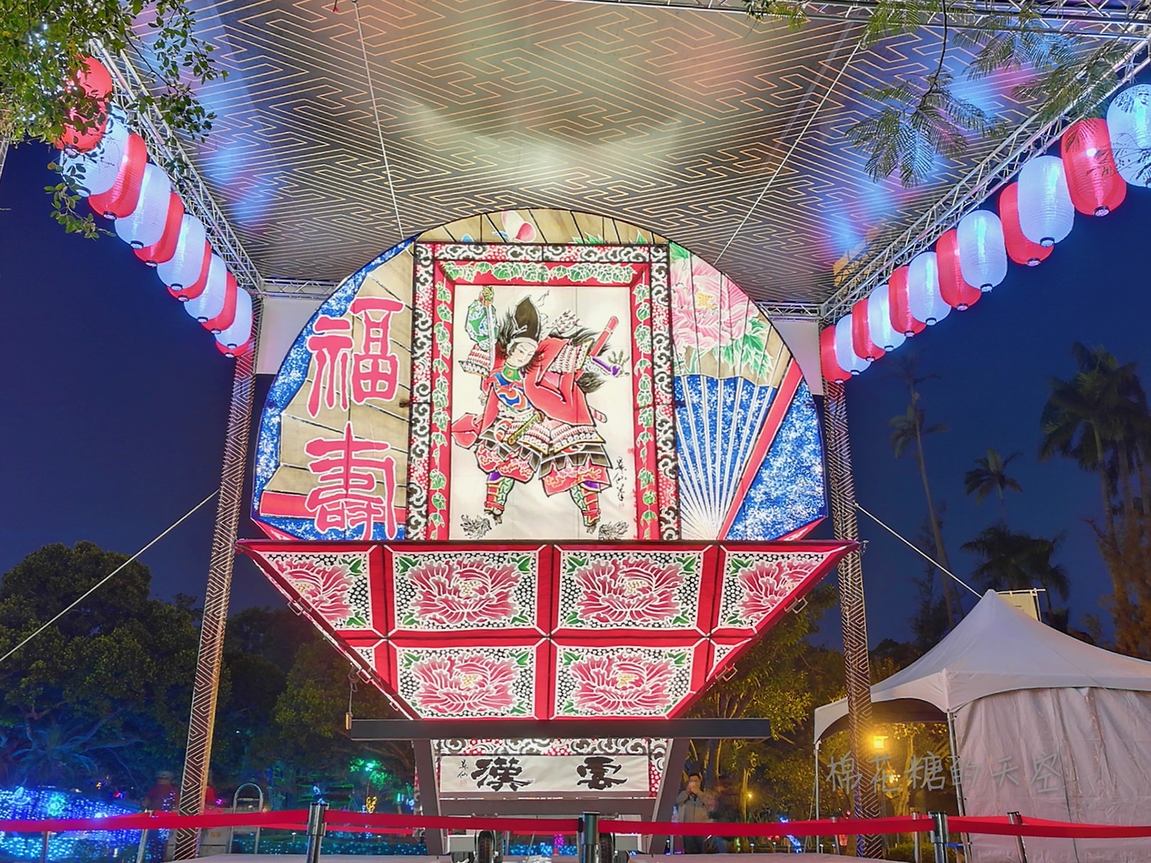 2018台中燈會主燈秀搶先看！七彩來富主燈pk日本睡魔花燈