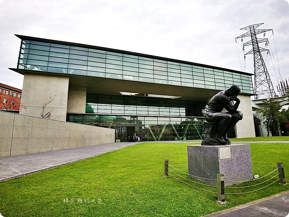 台中地標亞洲大學現代博物館、台中旅遊新亮點光復新村、台中軟體園區一日