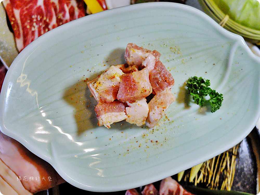 台中雲火伊比利黑豬套餐口感不輸牛肉，加購和牛牛排只要239！
