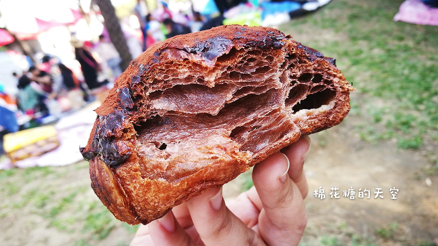 這髒髒包太有心！內餡包了香蕉卡士達！台中髒髒包第三發