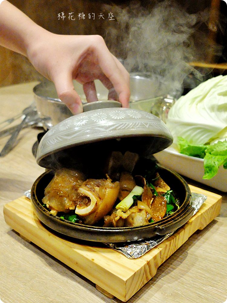 全牛料理台中就吃得到！演藝牛鍋不只溫體牛好吃，多種限量牛肉食材也必點