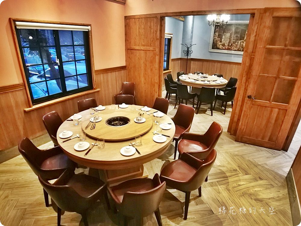 全牛料理台中就吃得到！演藝牛鍋不只溫體牛好吃，多種限量牛肉食材也必點